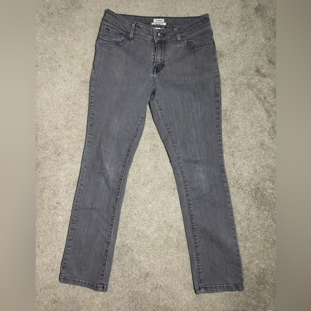 LL Bean Favorite Fit Gray Straight Leg Jeans Womens 4 Pet Mid Rise Denim